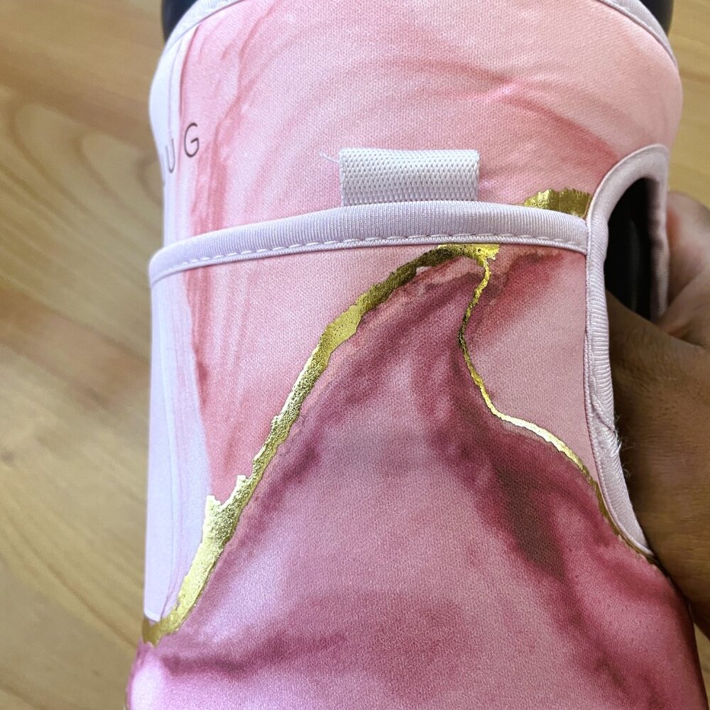 FOR SALE - Pink Gold Ribbons Limited Hydrojug 55. Collectibles / Collector item.